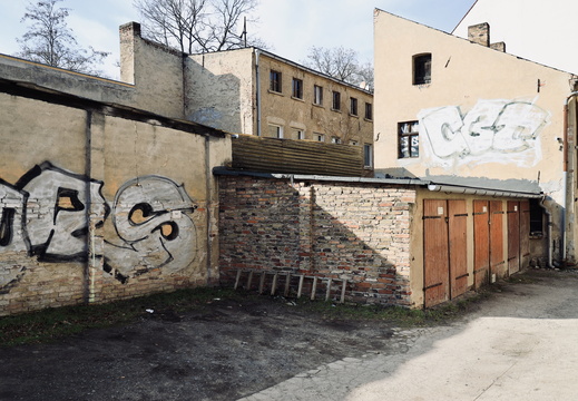 EOS 0546